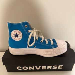 customized chuck taylor platform converse. (blue)